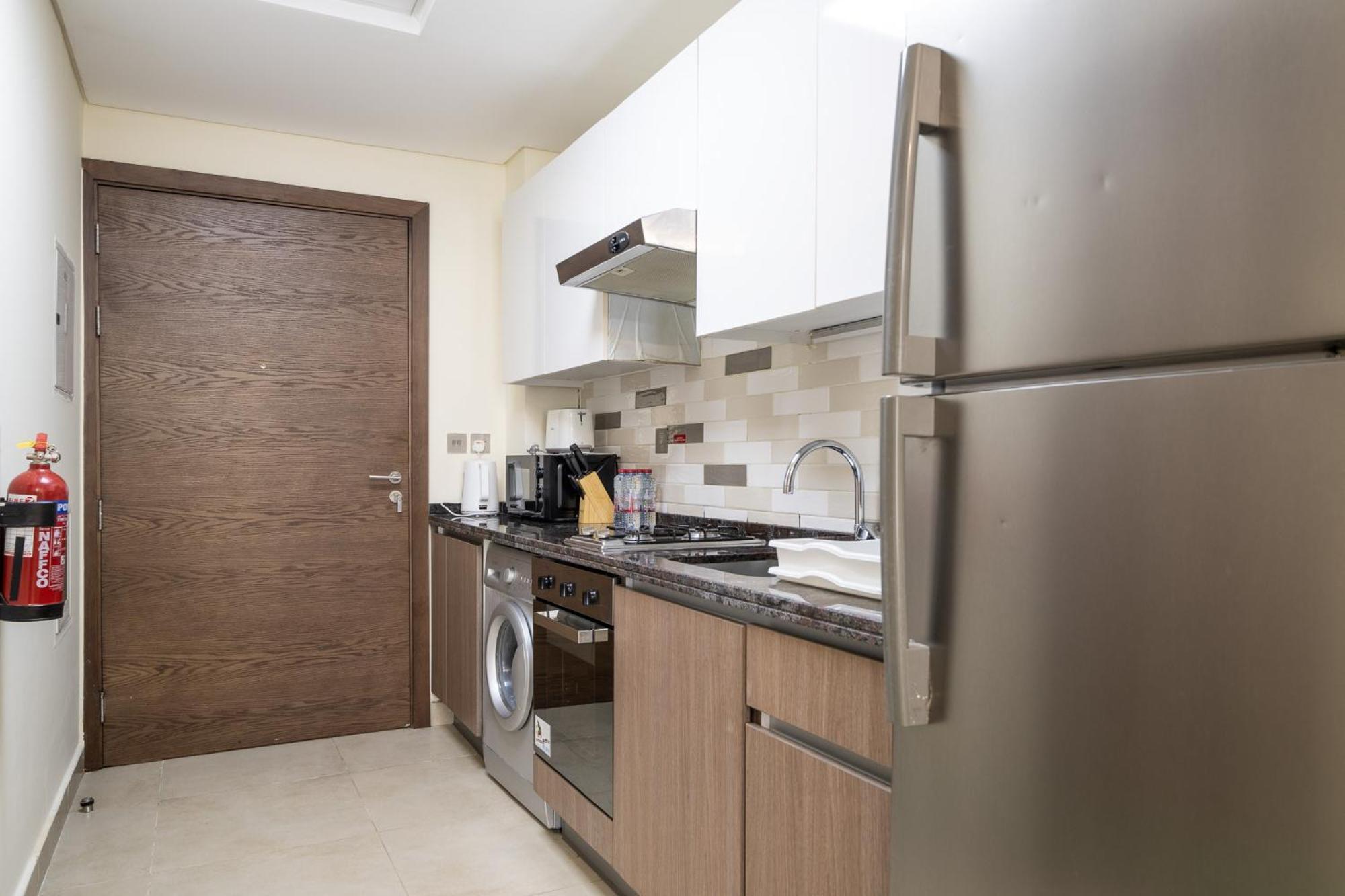 Apartment Stunning 610 Alh Vacay In Azizi Samia *