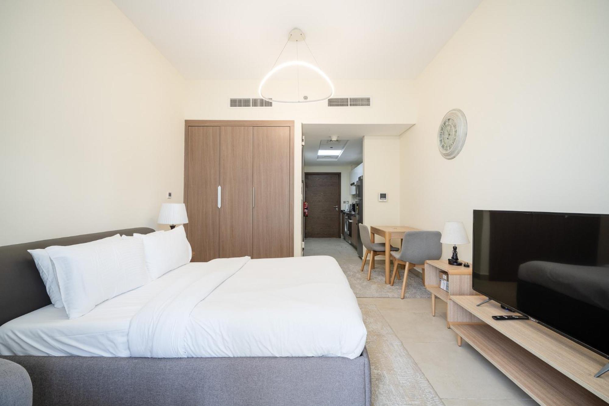 Apartment Stunning 610 Alh Vacay In Azizi Samia Dubai